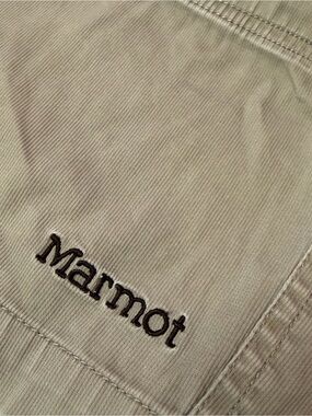 Marmot Hiking Shorts Womens Size 8 Beige Outdoor Gorpcore FLAW Missing Button